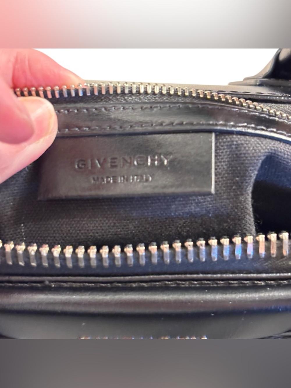 Givenchy Antigona Small Black Calfskin Satchel Shoulder Bag - Picture 9 of 16